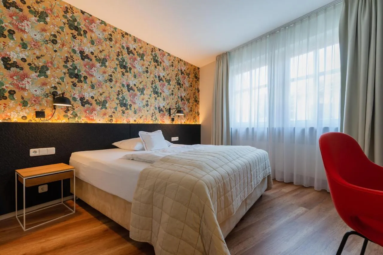Hotel Am Torturm Фольках