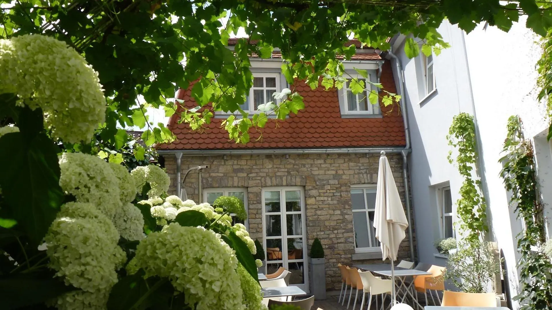 Hotel Am Torturm Фольках